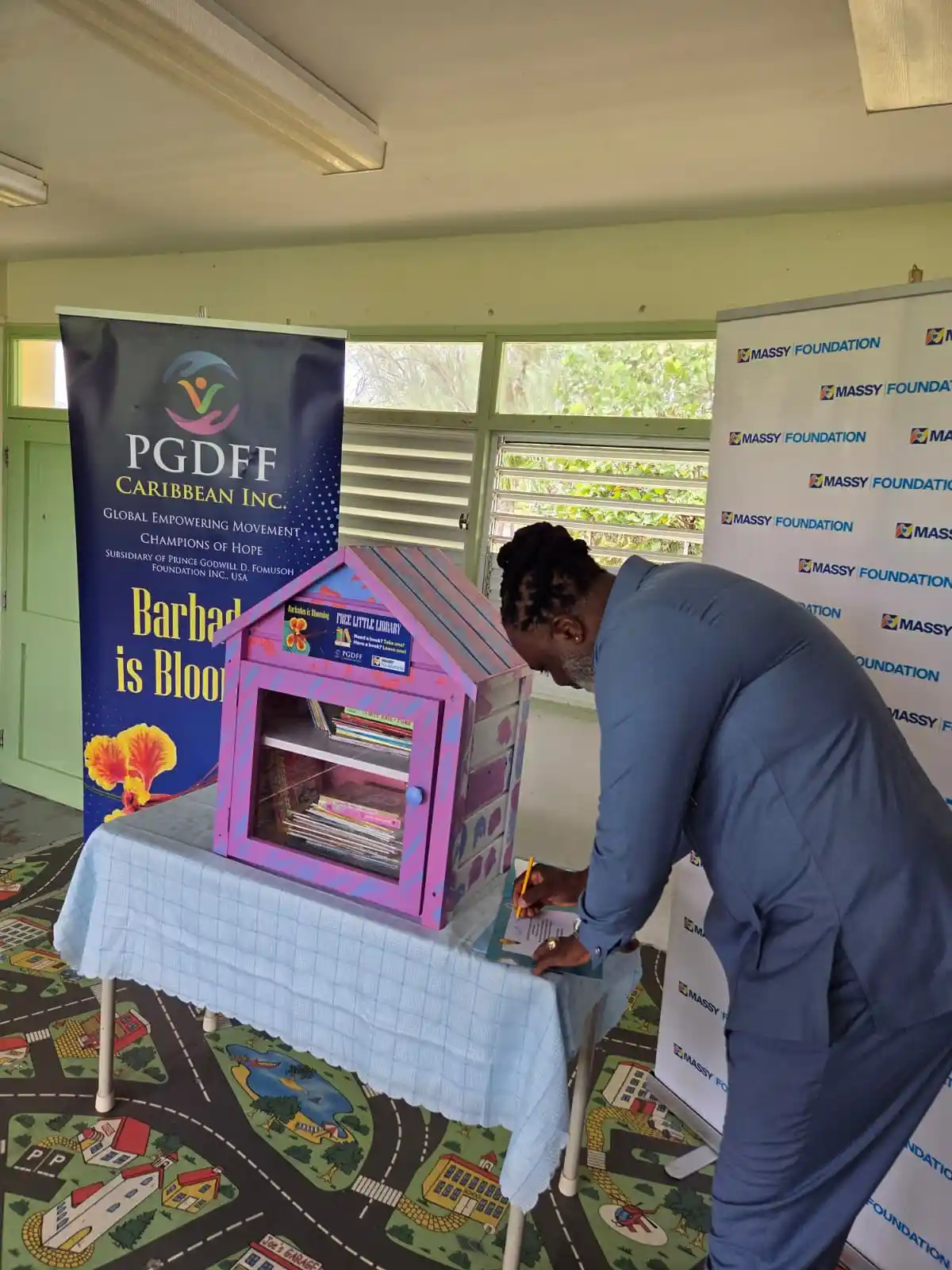 Little libraries Little libraries